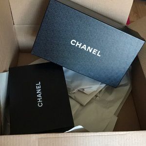 Chanel gift boxes (1 shoe box - 1 wallet/bag box)